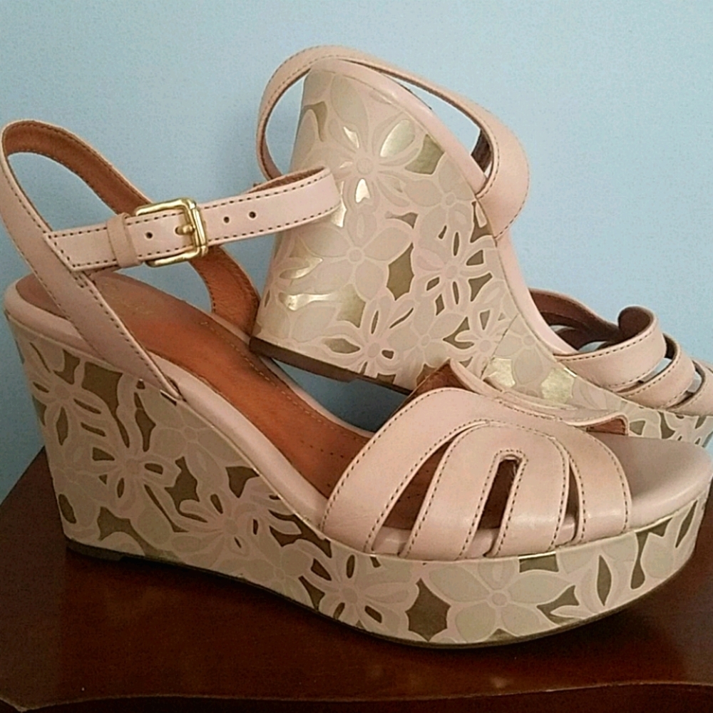 Clark's Wedge Sandals